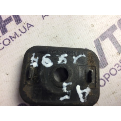 Фіксатор кришки багажника Skoda Octavia A5 Combi 2004-2013 6Y0827239